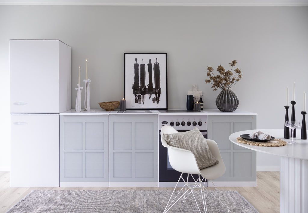 FREEZEBERT køleskabsattrap til Home Staging-papkøkkener